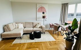 Warsaw Sadyba Premium Apartment By B2